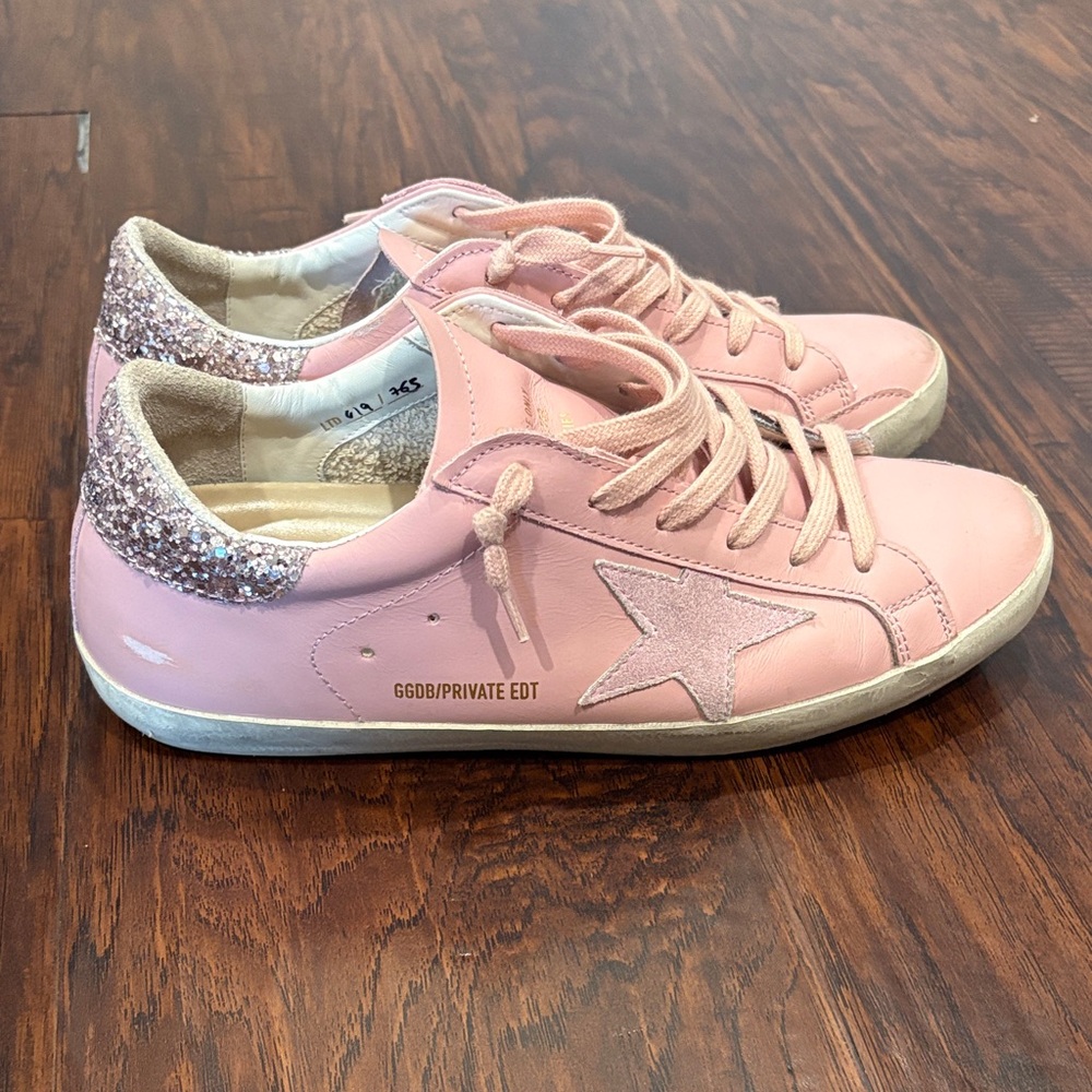 Golden Goose Superstar Tonal Glitter Low-Top Sneaker